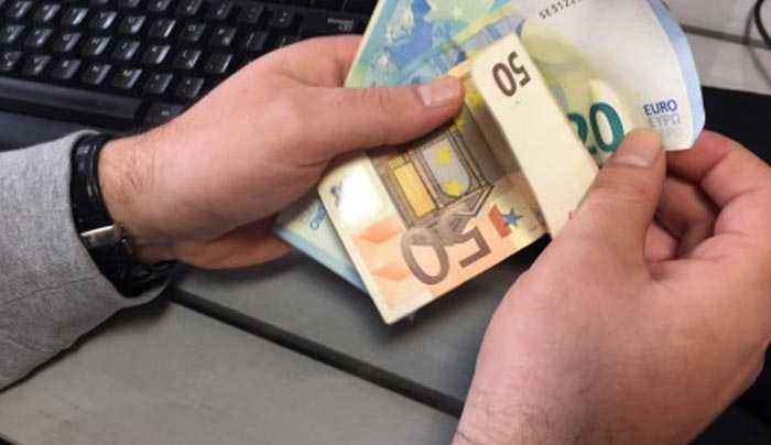 Αφορολόγητο: Αύξηση φόρων ως 880 ευρώ! (Πίνακες)