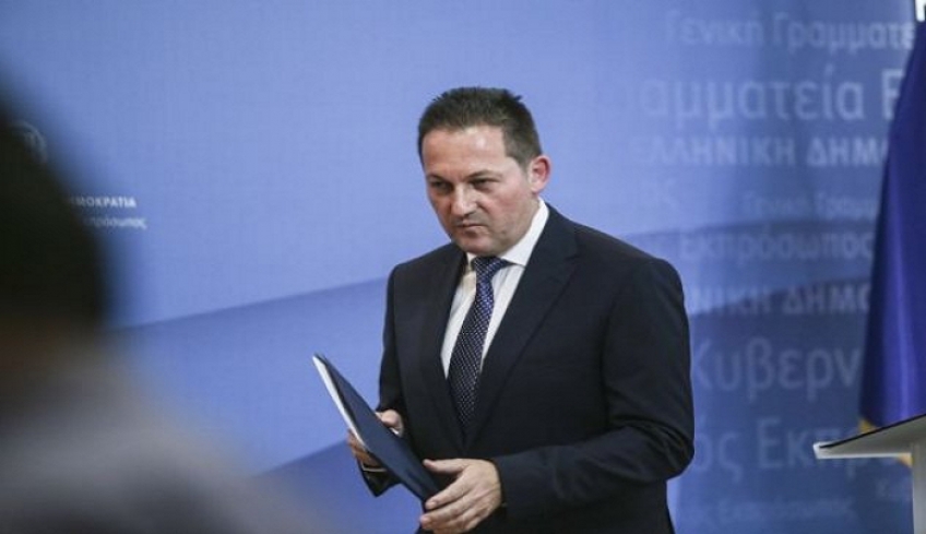 Πέτσας: Σε Αττική και Σέρρες θα μεταφερθούν οι μετανάστες που πέρασαν στα νησιά