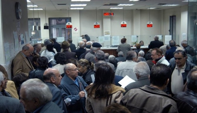 Πρόωρες συντάξεις: Ποιες θα κοπούν