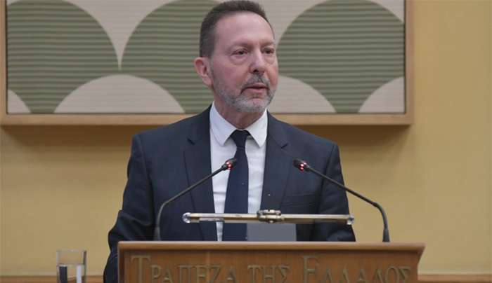 Πρόταση "βόμβα" από τον Στουρνάρα: Δώστε τον ΕΝΦΙΑ στους Δήμους
