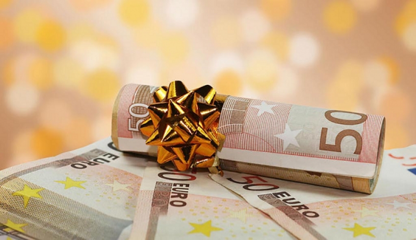 Δώρο Χριστουγέννων 3 ταχυτήτων για τους πληγέντες από την πανδημία