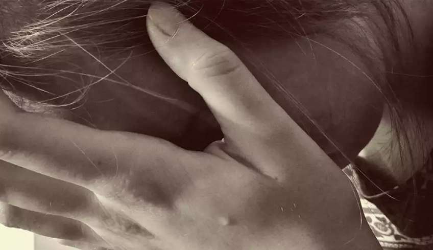 Εφιάλτης για 29χρονη στον Άλιμο - Την απειλούσε με εκδικητικό πορνό για να πάει σπίτι του όπου φέρεται να τη βίασε