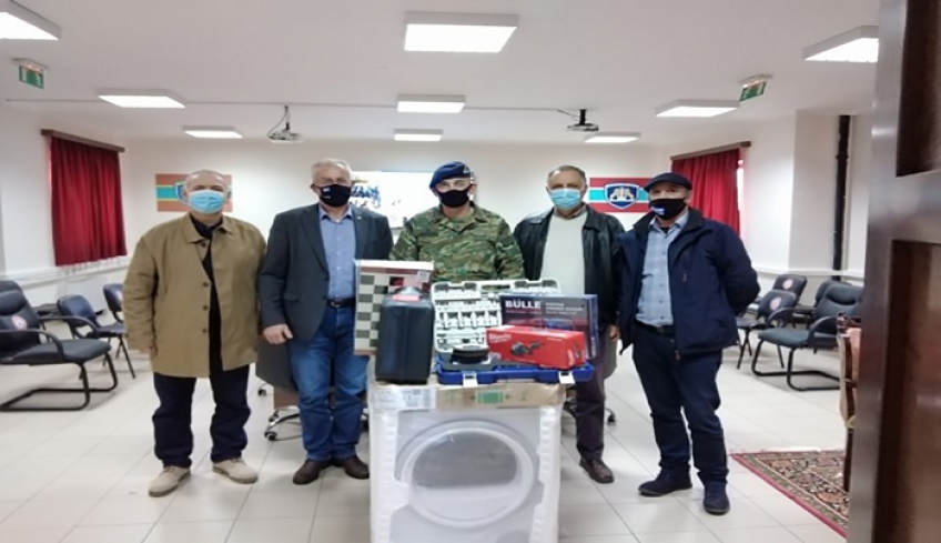 Προσφορά δώρων στην 95 ΑΔΤΕ από την Ε.Α.Α.Σ Δωδ/σου