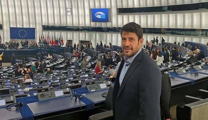 Εκτός ΣΥΡΙΖΑ ο ευρωβουλευτής Αλέξης Γεωργούλης – Καταγγελία για παρενόχληση