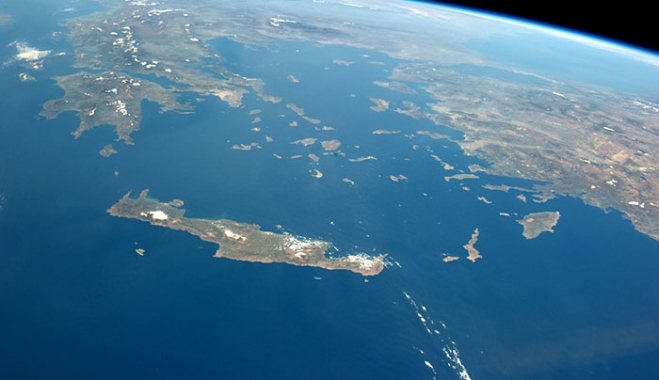 ΣΑΛΟ έχει προκαλέσει το πανό που έφτιαξαν οι Κρητικοί για τους δανειστές!!! (Φωτό)