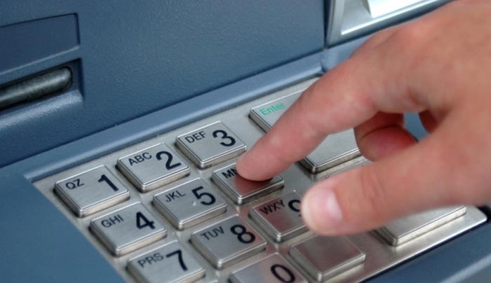 Capital controls: «Επιστρέφουν» οι πληρωμές σε Paypal και eBay