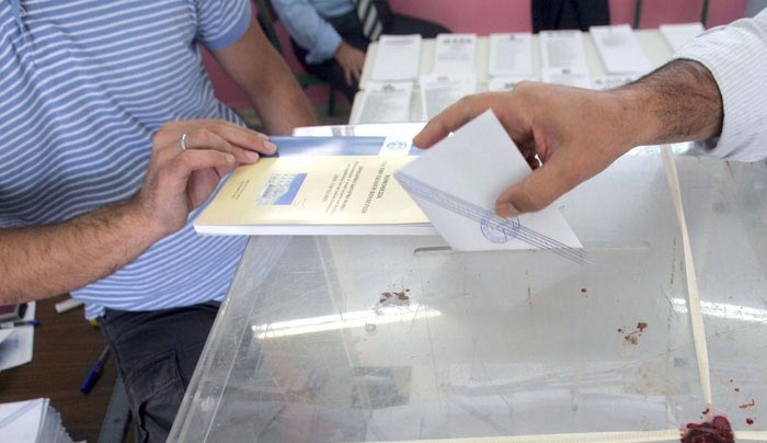 Νέος εκλογικός νόμος: Ποιες περιφέρειες μπορούν να «σπάσουν»