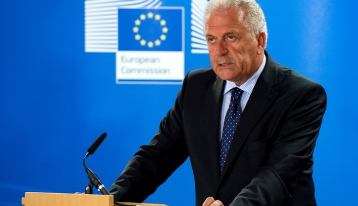 Αβραμόπουλος: Να μην γίνει αντικείμενο εκμετάλλευσης από τους λαϊκιστές το θέμα των προσφύγων