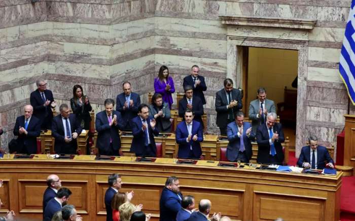 Καταψηφίστηκε η πρόταση δυσπιστίας με 159 «Όχι»