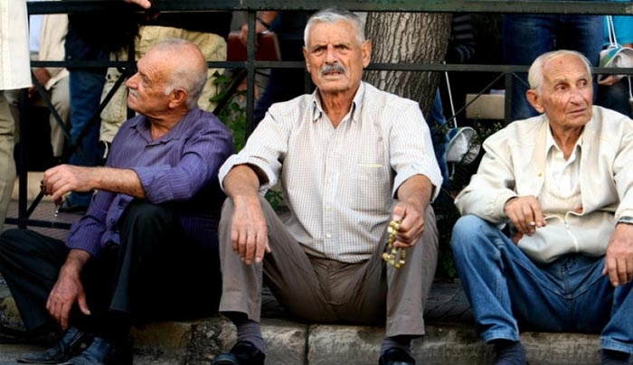 Το Δεκέμβριο «κλειδώνει» το ασφαλιστικό - Ποιοι συνταξιούχοι μπαίνουν στο στόχαστρο των περικοπών
