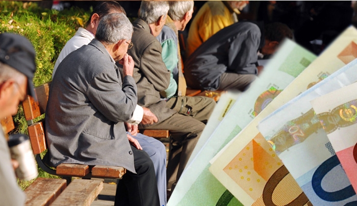 FT: Γιατί «σκοντάφτουν» στις συντάξεις οι διαπραγματεύσεις