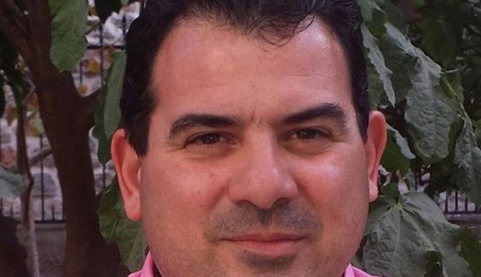 Συγκλονισμένη η κοινωνία της Καλύμνου από την είδηση του θανάτου του 48χρονου οδοντιάτρου Ιωάννη Σμαλιού