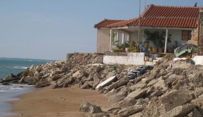 421 πρωτόκολλα κατεδάφισης σε παραλίες, δάση και άλλους χώρους στα Δωδεκάνησα