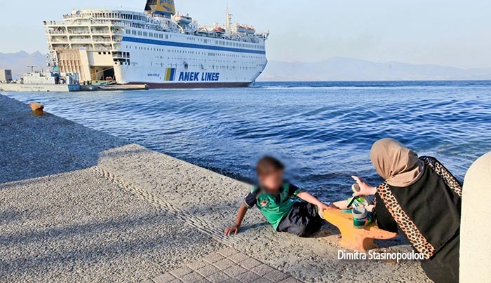Βενιζέλος: Πλωτά κέντρα υποδοχής, ταυτοποίησης και κατανομής