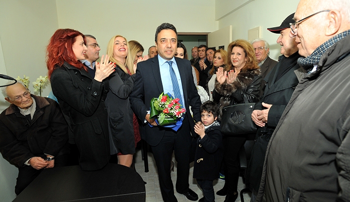 Κατάμεστο το πολιτικό γραφείο του Στέφανου Δράκου στη Ρόδο