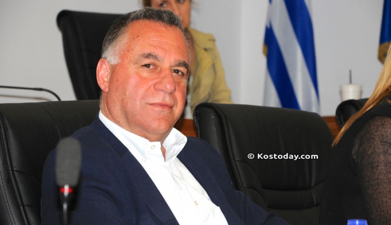 ‘’Ο Δήμος Κω ζητά από το Υπουργείο Υποδομών την άδεια να προχωρήσει ο ίδιος στα έργα αποκατάστασης του παραλιακού μετώπου στο λιμάνι’’.