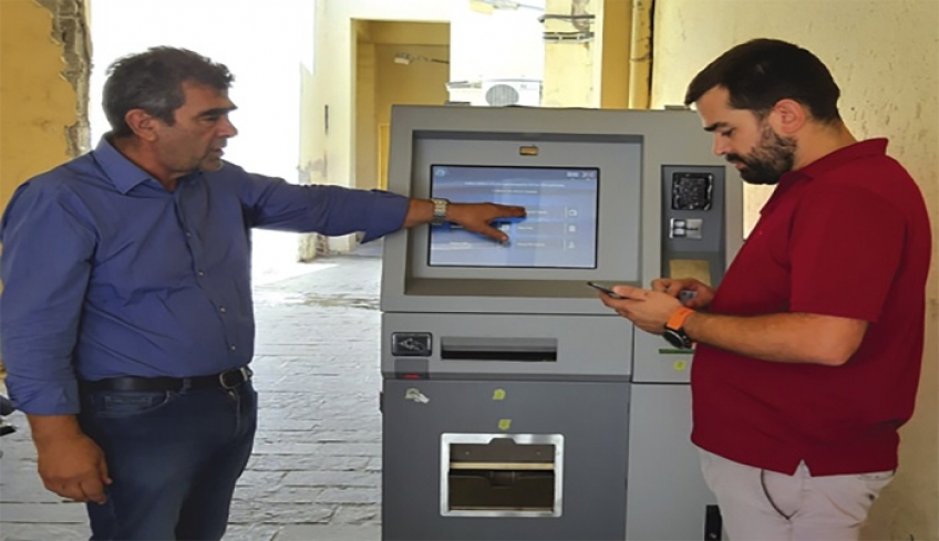 Εγκαταστάθηκαν στη Pόδο τρία μηχανήματα αυτόματης έκδοσης πιστοποιητικών