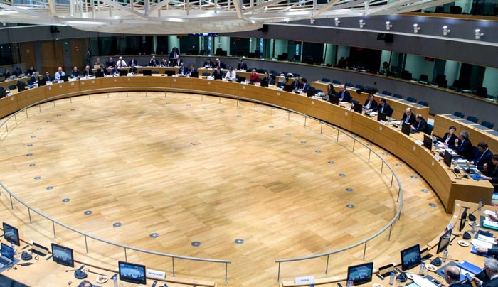 Μέτρα τώρα, καμία δέσμευση για χρέος, QE και πλεονάσματα