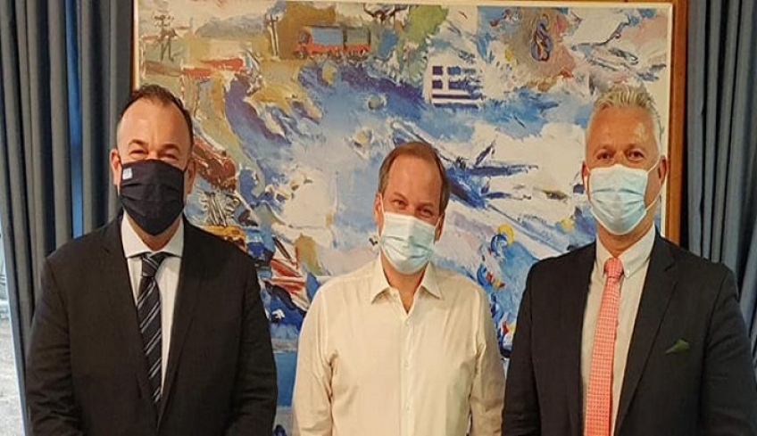 Σύσκεψη Ι. Παππά στο Υπ. Μεταφορών και Υποδομών, παρουσία του Δημάρχου Λειψών.