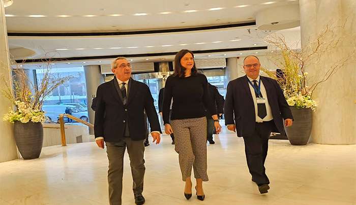 Γιώργος Χατζημάρκος στην Υπουργό Εσωτερικών Νίκη Κεραμέως από το βήμα της ΓΣ της ΠΕΔ: «Οι πρωταθλητές δεν κλαίγονται. Απαιτείται να εξασφαλίσετε σε αυτούς ειδικό πρόγραμμα προπόνησης»