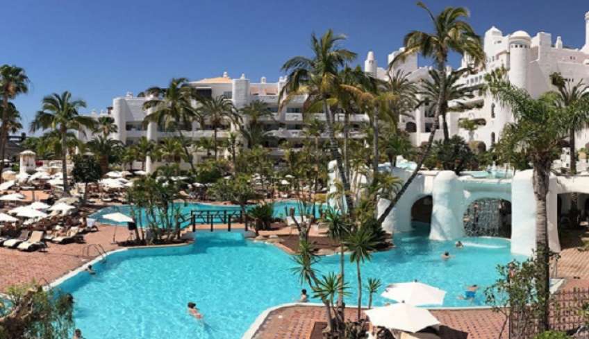 TUI | Ισχυρή ζήτηση για all-inclusive και οικογενειακές διακοπές το καλοκαίρι του 2023 -Στην τρίτη έως την πέμπτη θέση τα ελληνικά νησιά Κρήτη, Ρόδος και Κως.