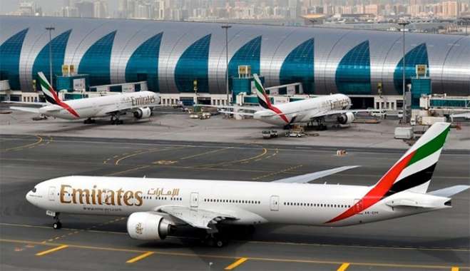 Αεροπλάνο της Emirates στο αεροδρόμιο του Ντουμπάι (ΦΩΤΟ ΑΡΧΕΙΟΥ)  AP Photo/Adam Schreck, File