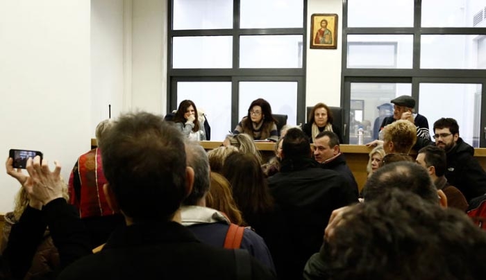 Δώρα Χριστουγέννων προς οφειλέτες