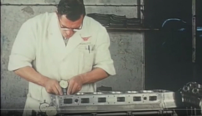 Δείτε πως κατασκεύαζαν μια Jaguar το 1961