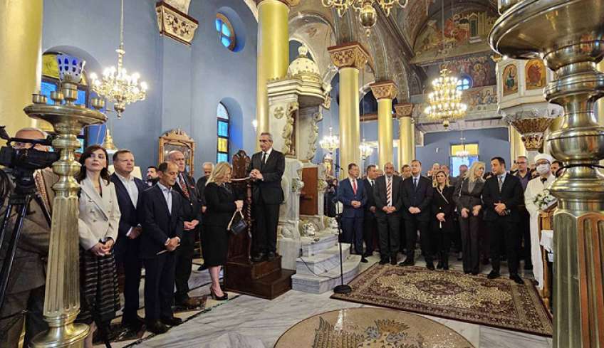 Ο Περιφερειάρχης Γιώργος Χατζημάρκος στα Θυρανοίξια του Ιερού Καθεδρικού Ναού Αγίας Παρασκευής πόλεως Κω