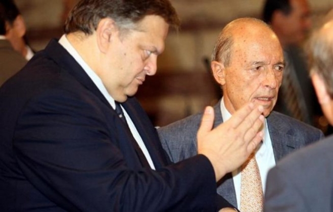 Αποστάσεις Σημίτη από την ΕΛΙΑ