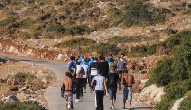Διεθνής Αμνηστία: Καλεί την ΕΕ να βοηθήσει την Ελλάδα και να αυξήσει τις νόμιμες εισόδους