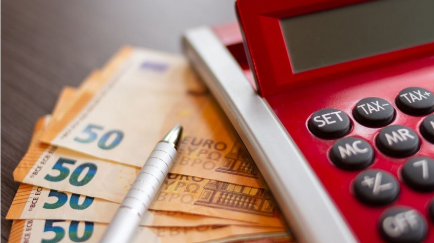 Στην τσιμπίδα της εφορίας εισοδήματα του εξωτερικού
