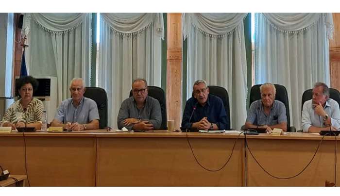 Μεταφορά απορριμμάτων στην Κω, η ενδιάμεση λύση για κατάργηση Χωματερής, που προτάθηκε από Περιφερειάρχη και ΦοΔΣΑ , μέχρι ολοκλήρωσης της Ο.Ε.Δ.Α.(2 video)