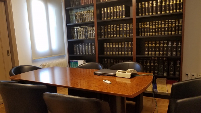 Η γνωμοδότηση του ΔΣΑ για την υποχρέωση των εντολέων να καταβάλουν το ποσό του γραμματίου προείσπραξης δικηγορικής αμοιβής των εμμίσθων δικηγόρων