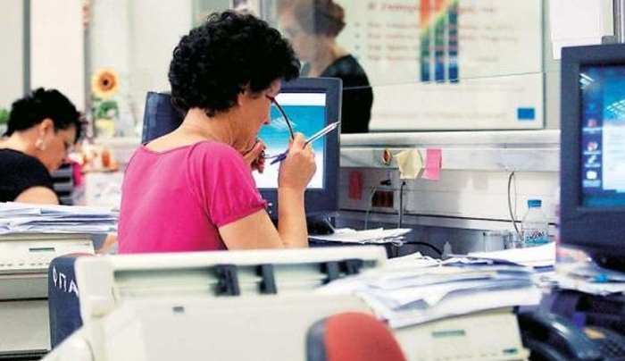 Στο στόχαστρο των περικοπών 120.000 δικαιούχοι συντάξεων