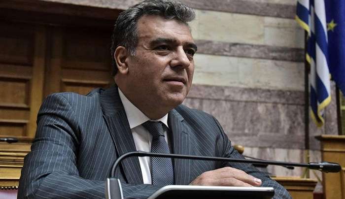 ΜΑΝΟΣ ΚΟΝΣΟΛΑΣ: «Καταργείται το τέλος επιτηδεύματος, μειώνεται η προκαταβολή φόρου, μέτρα στήριξης για την κοινωνία»