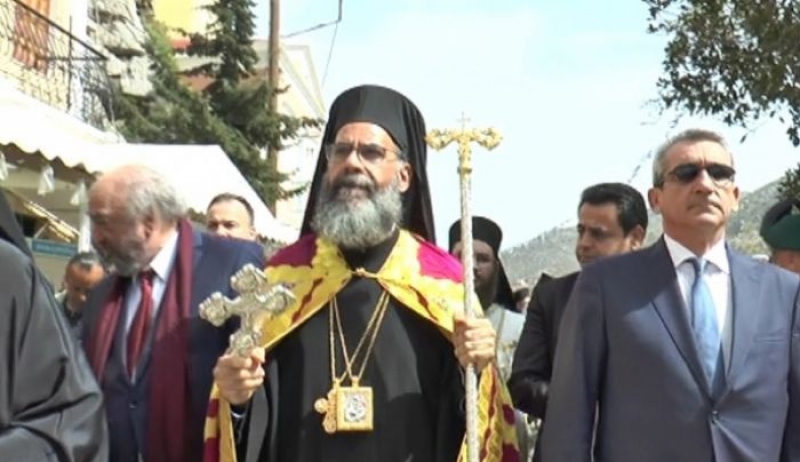ΑΞΙΟΣ: ΘΕΡΜΗ ΥΠΟΔΟΧΗ ΣΤΟΝ ΝΕΟ ΜΗΤΡΟΠΟΛΙΤΗ ΣΥΜΗΣ ΧΡΙΣΟΣΤΟΜΟ- ΠΟΛΙΤΙΚΗ ΚΑΙ ΣΤΡΑΤΙΩΤΙΚΗ ΗΓΕΣΙΑ ΤΟΝ ΥΠΟΔΕΧΘΗΚΕ ΣΤΟ ΛΙΜΑΝΙ/VIDEO