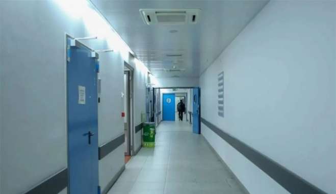 Βρέθηκε πτώμα σε αποσύνθεση στην ταράτσα του νοσοκομείου Θήβας