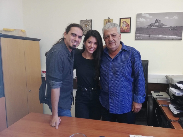 Κάλλιστος Διακογεωργίου: «Με τη νεαρή, ταλαντούχα ροδίτισσα  Φλώρα Καραβελατζή η Περιφέρεια Ν.Α. ανοίγει ευκαιρίες, στους επαγγελματίες, νεαρούς καλλιτέχνες»