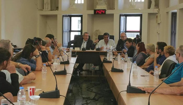 Κινητοποίηση Φορέων στην Τήνο για την κατάργηση των μειωμένων συντελεστών Φ.Π.Α. των νησιών του Αιγαίου.