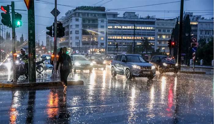 Καιρός σήμερα: Βροχές και καταιγίδες σε πολλές περιοχές της χώρας – Τους 26 βαθμούς αγγίζει η θερμοκρασία