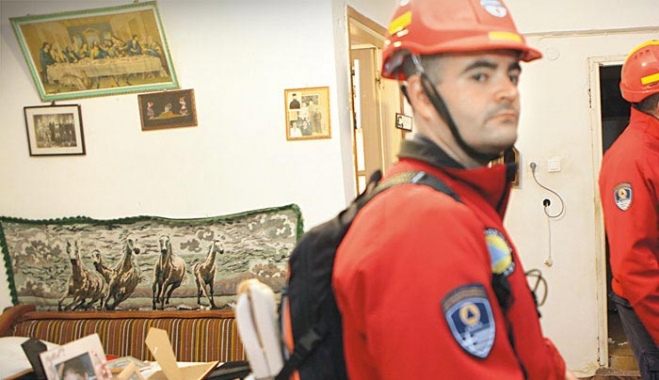 Θρήνος και αγωνία στην πληγωμένη Λευκάδα