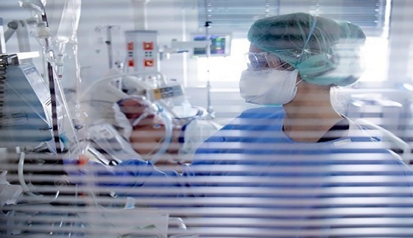 Κορωνοϊός: 22.107 κρούσματα, 344 διασωληνωμένοι και 42 θάνατοι