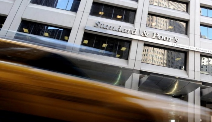 Standard &amp; Poor’s: Αναβάθμισε την ελληνική οικονομία!