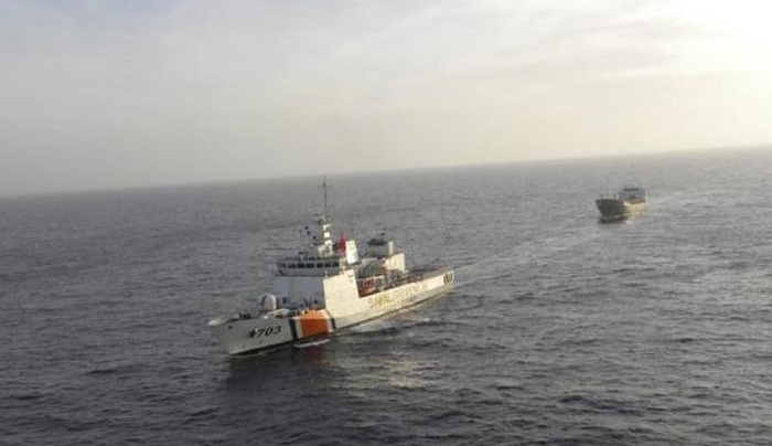 Οι Τούρκοι “εμβόλισαν” σκάφος του Λιμενικού στα Ίμια