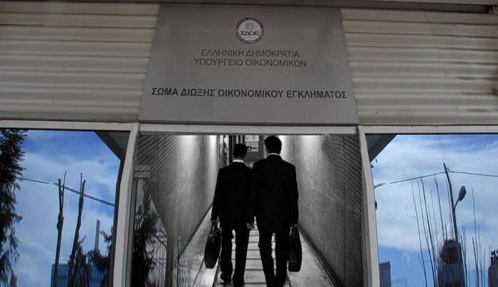 ΣΔΟΕ: Πώς επιχειρήσεις φεσώνουν το δημόσιο με «μπροστινούς» αλλοδαπούς ή υπερήλικες