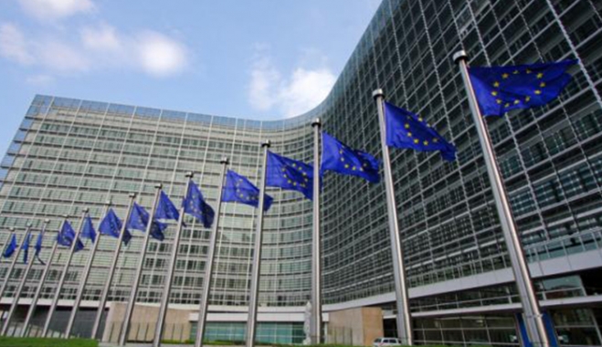Κομισιόν: Αποκρατικοποιήσεις και προσλήψεις έφεραν δυσαρέσκεια