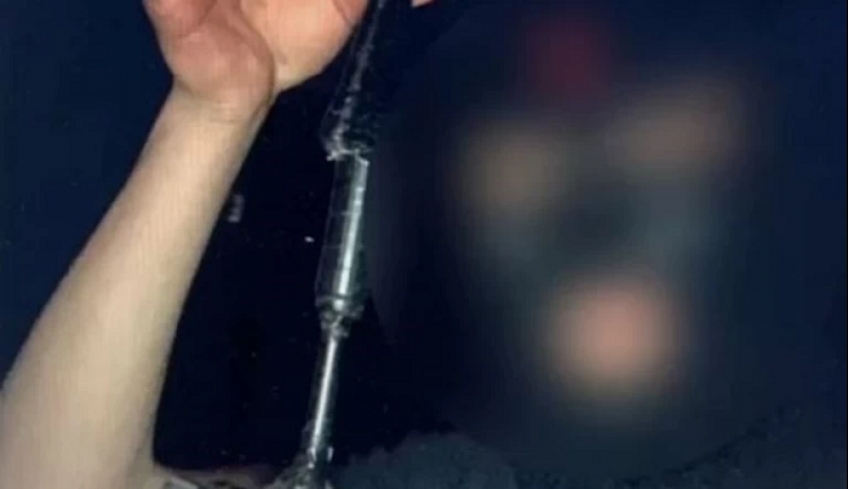 Strassenbande: Βίντεο - ντοκουμέντο με τη σκληρή συμμορία ανηλίκων της Αθήνας να κάνει επίδειξη των όπλων της [Βίντεο]