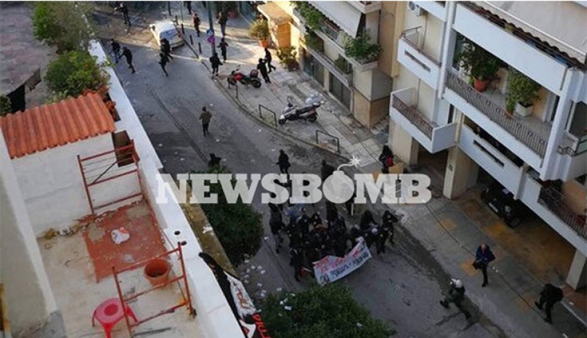 Κουκάκι: Ανακατάληψη των κτηρίων στις οδούς Ματρόζου και Παναιτωλίου από αντιεξουσιαστές