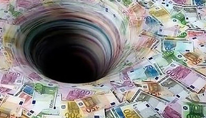 Στον αέρα οι δηλώσεις για φόρο εισοδήματος του 2015-Νέα τρύπα στα έσοδα